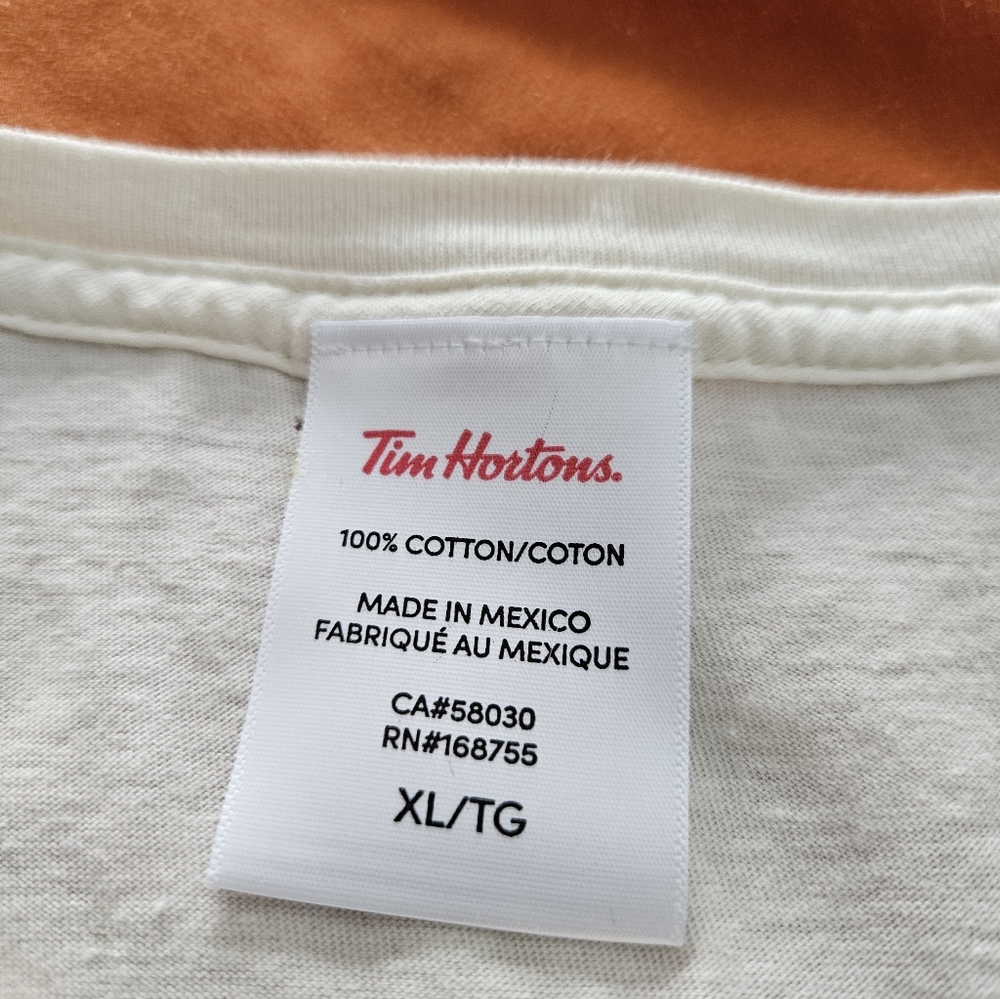 Tim Hortons Beignes T-Shirt - Picture 2 of 2